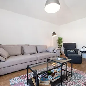 Mavi Apartament